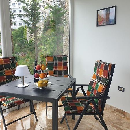 Azzurra Experience Apartment Sarandë エクステリア 写真